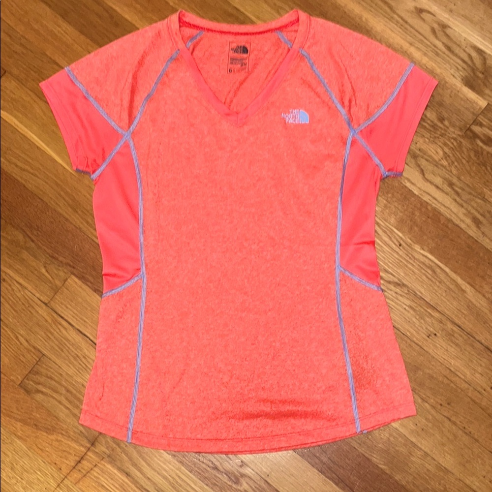 The North Face Flashdry Athletic Tee Size Medium